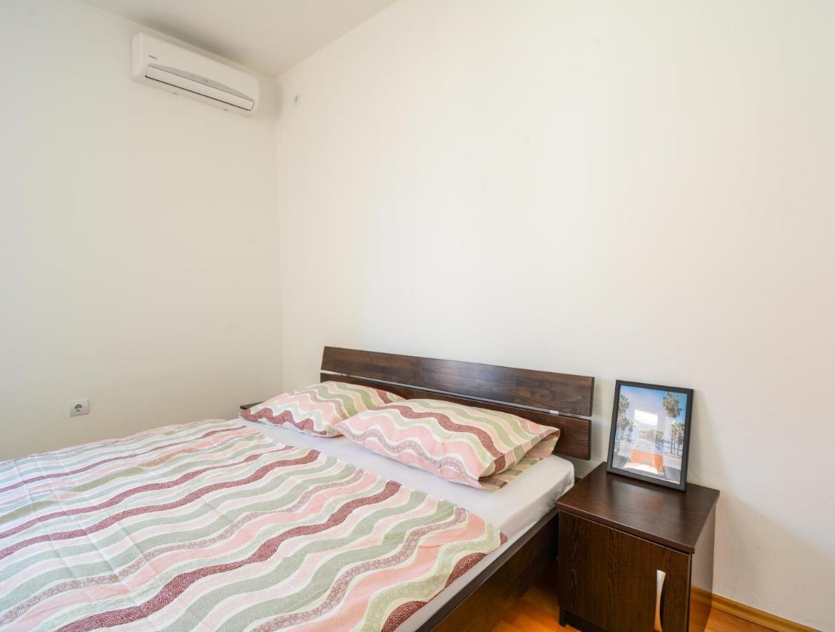 Apartment Guest House Leo Zadar Bagian luar foto