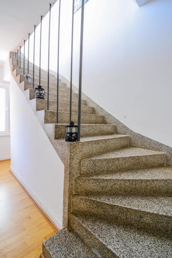 Apartment Guest House Leo Zadar Bagian luar foto