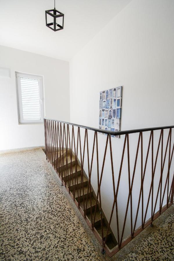 Apartment Guest House Leo Zadar Bagian luar foto